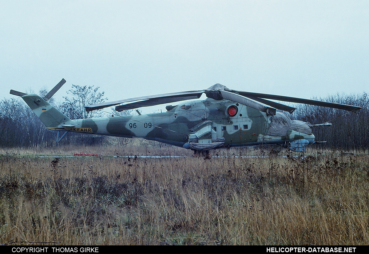 Mi-24D&nbsp;&nbsp;&nbsp;96 09
